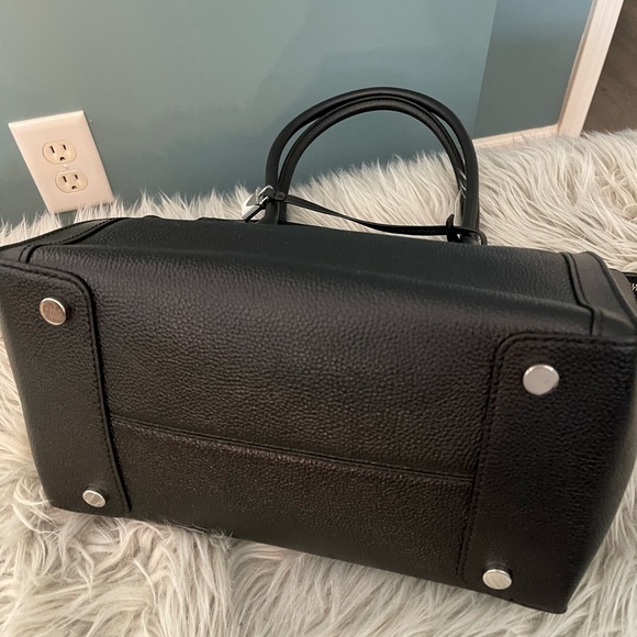 Michael Kors Mercer Carryall Tote - Picture 3 of 6